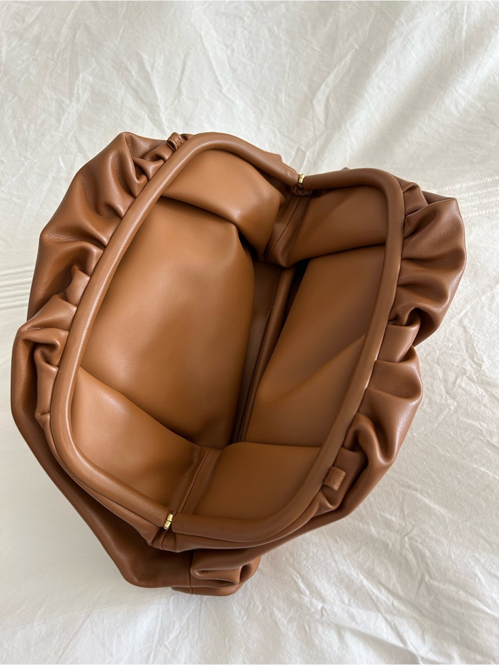 New brown oversized clutch 😎 - Picture 6 of 7